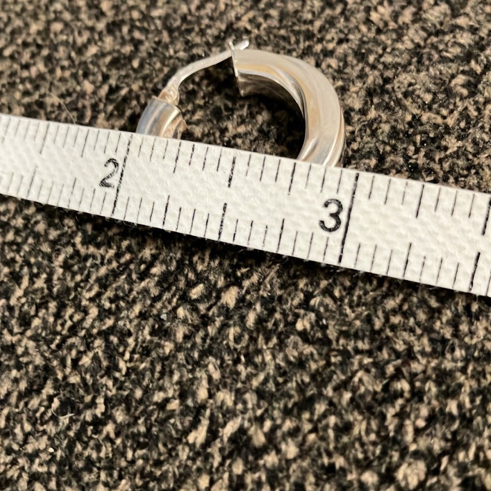 FINAL SALE 14k white gold hoops. - Picture 4 of 5